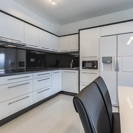 Sky Apartment *