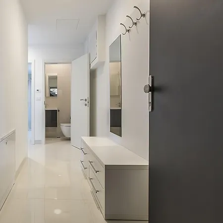 Sky Apartment Mimice